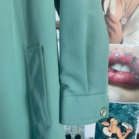 Turquoise trench coat - Picture 4 of 4